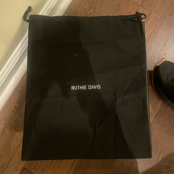 Ruthie Davis RD City Joggers - Picture 7 of 10